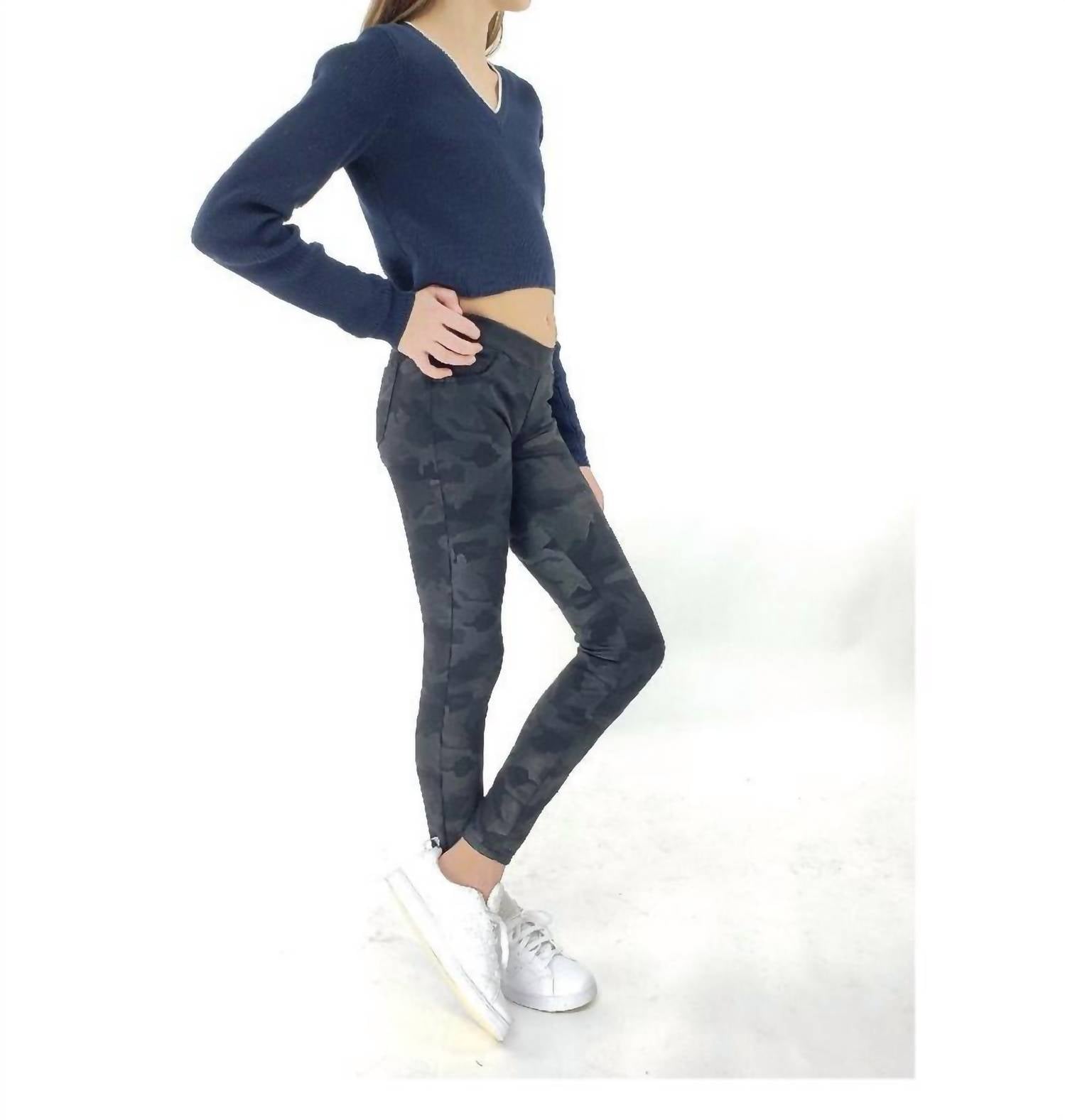 Tractr - Pull On Ponte Mid Rise Pant