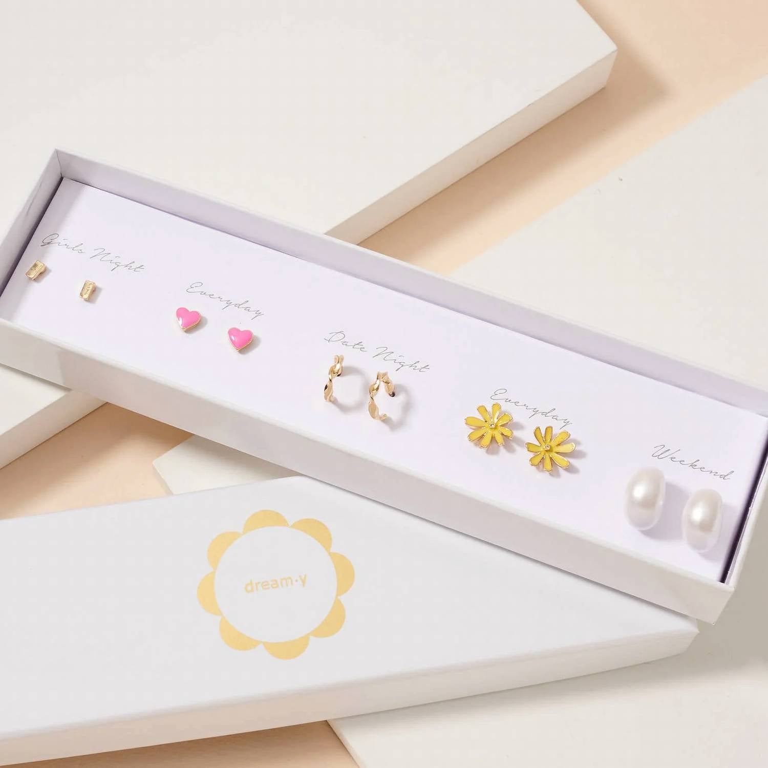 Judson & Company - Women's Springe Boxed Earring Set