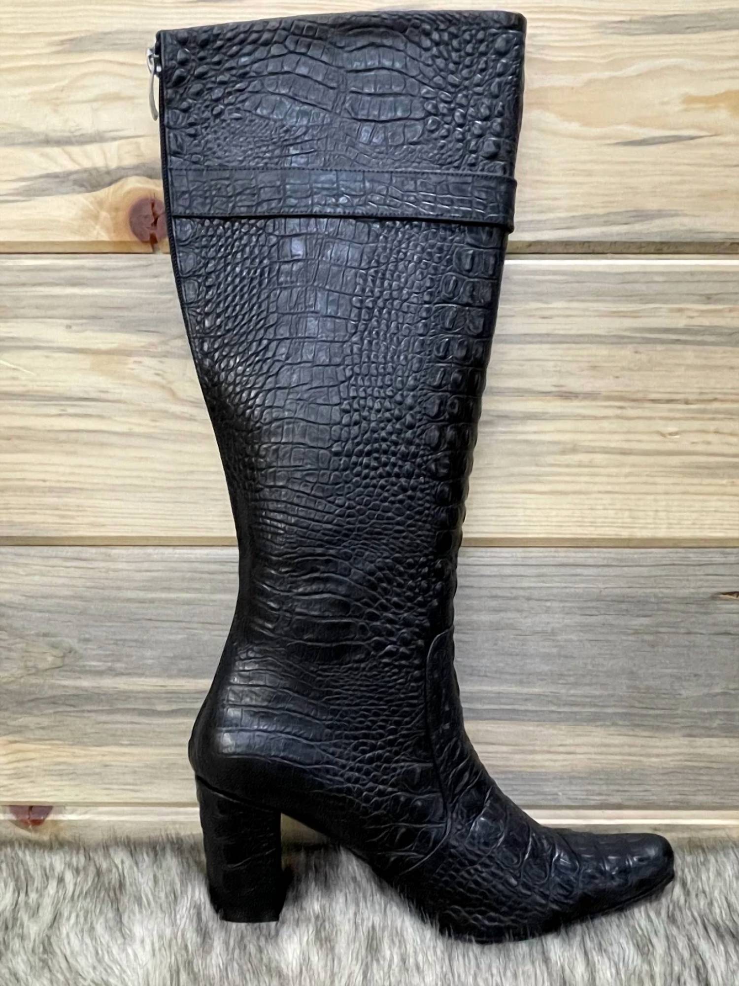 Rockwell Tharp - Women's Manchester Cuban Heel Boots