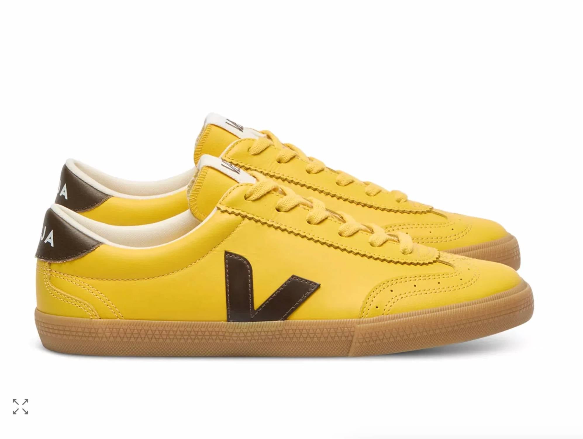 Veja - Women's Volley Ball Shoes