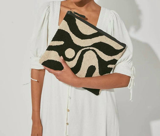 Cleobella - ABSTRACT YIN-YANG CLUTCH