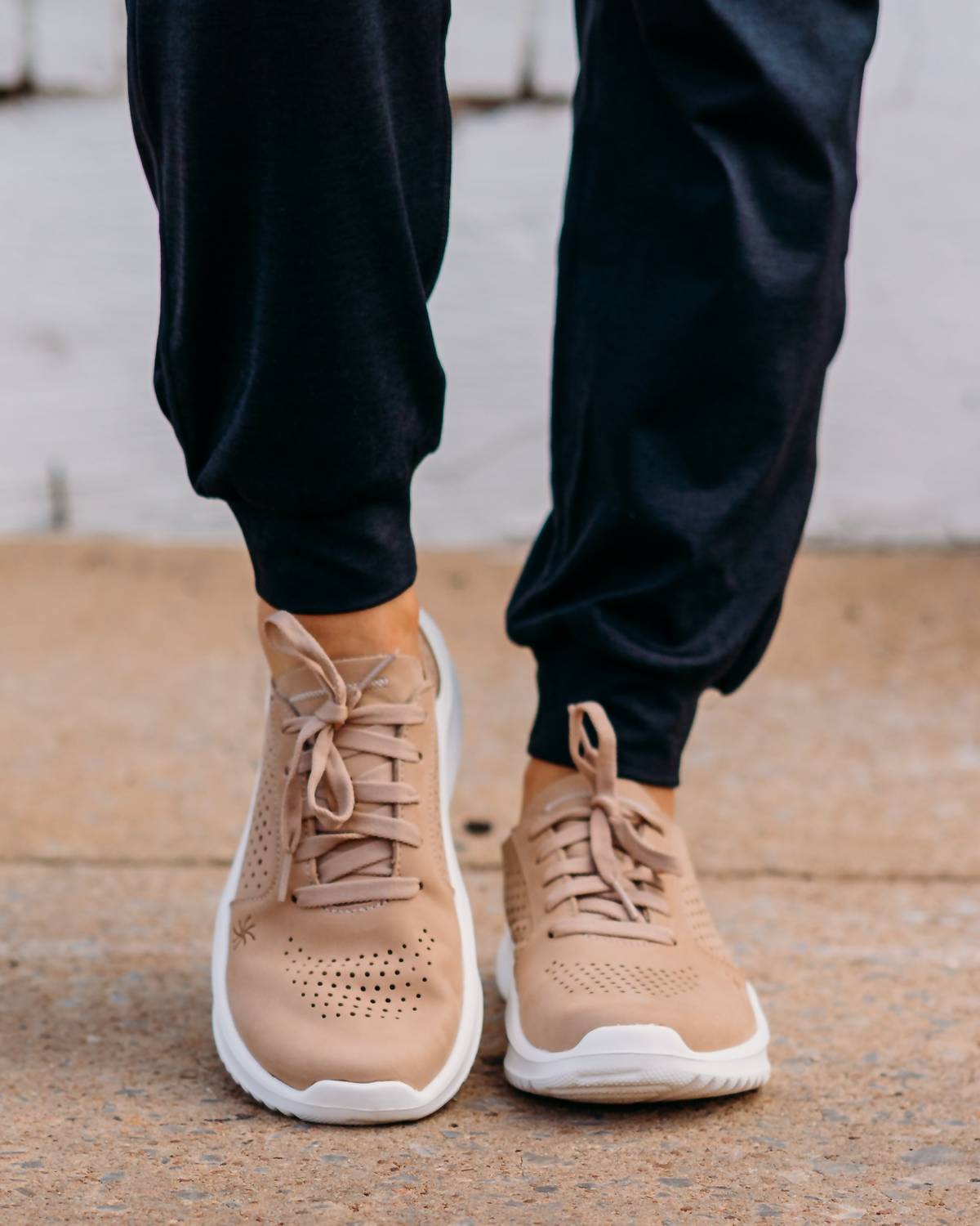 Clarks - Women's Solevana Sneaker