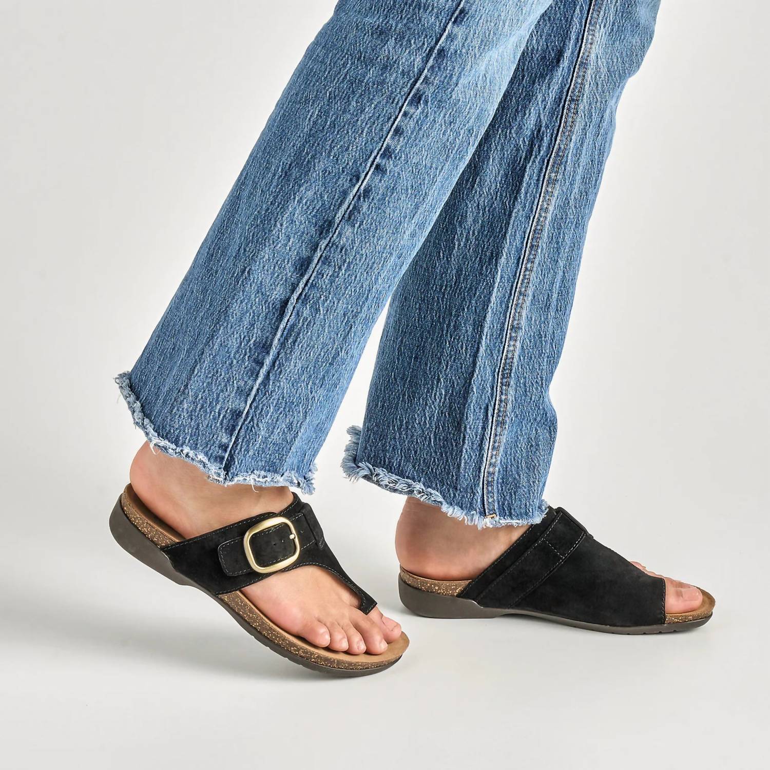 Dansko - Women's Rylee Toe-post Sandals