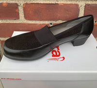 Ara Women's Berta Shoes in black - women's flats - detail view