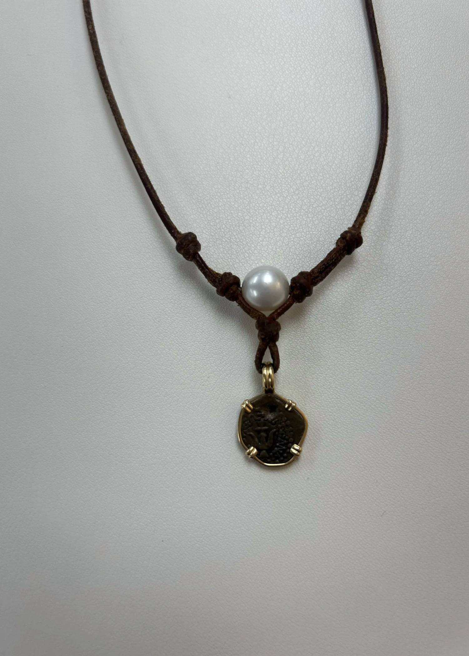 Wendy Mignot - Women's Widows Mite 55 Grove Necklace
