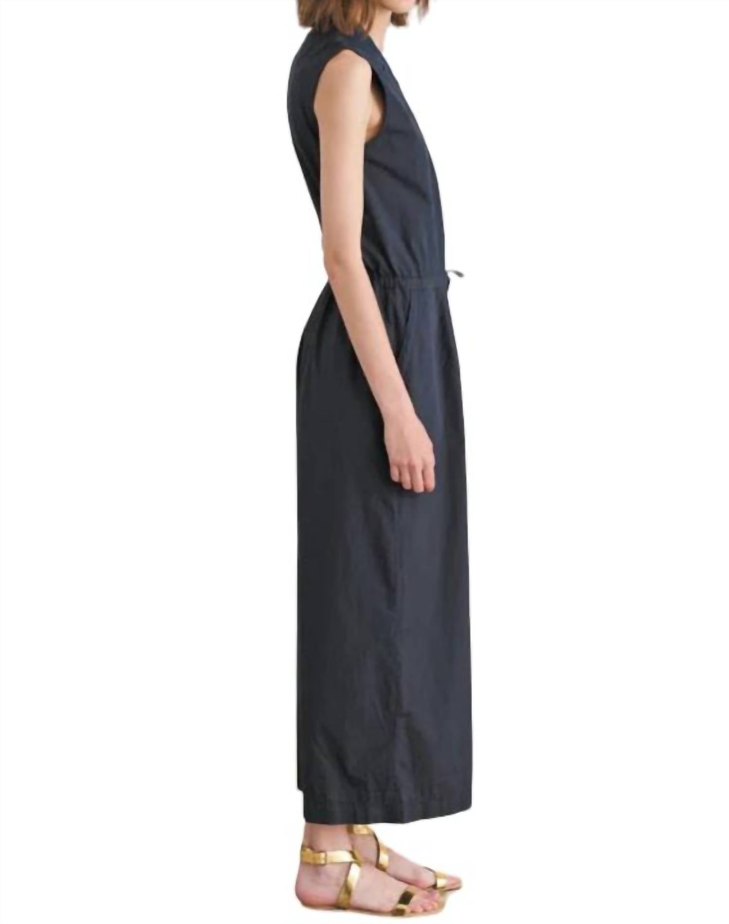 European Culture - Sleeveless Zip Up Jumpsuit