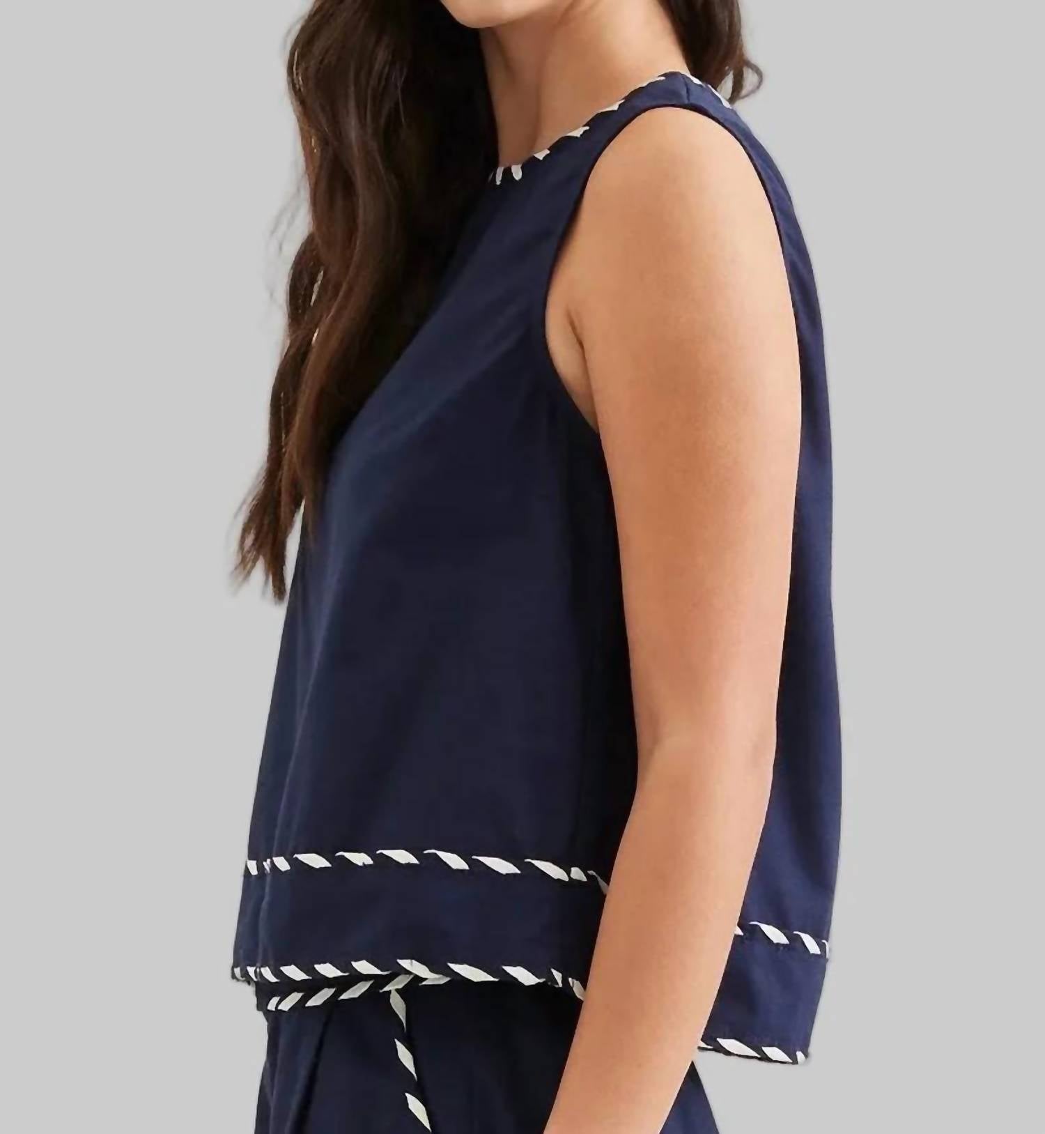 Entro - Sleeveless Contrast Whipstitch Trim Detail Top