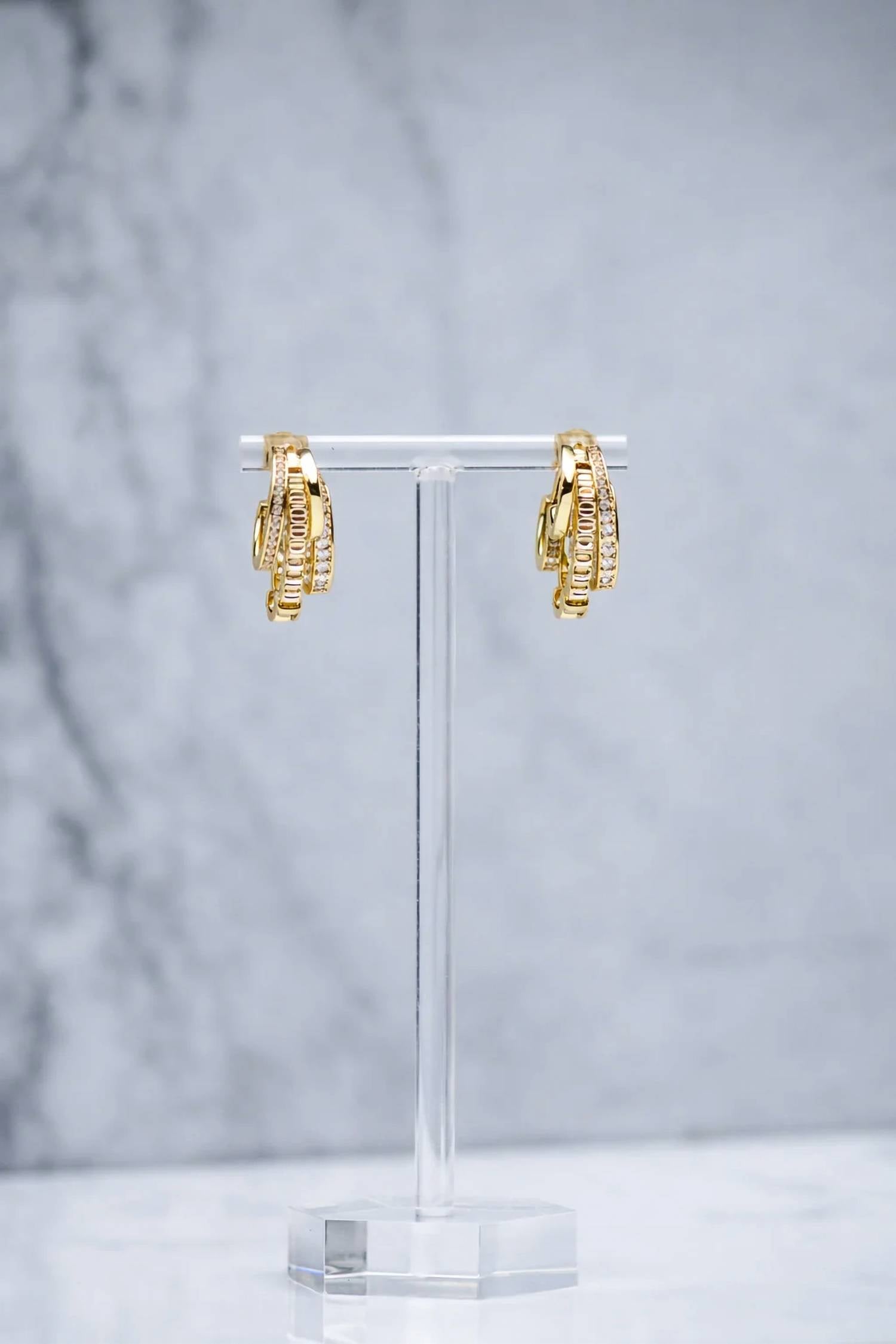 Native Gem - Women's Triple Threat Huggies Earring
