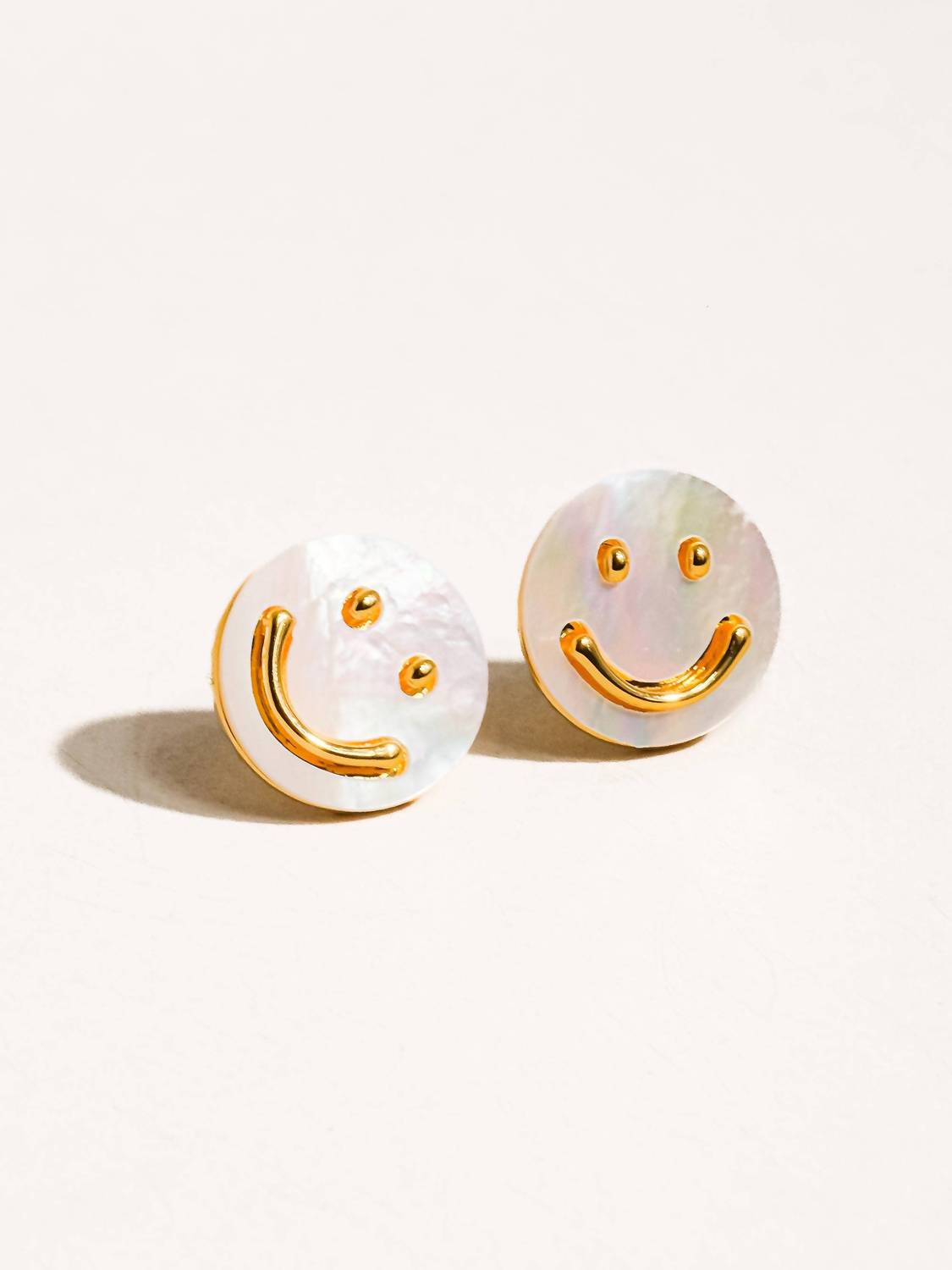 Flanerie by MAIQ Women's Cecil Smiley Face Studs Earrings in yellow gold - women's jewelry - detail view