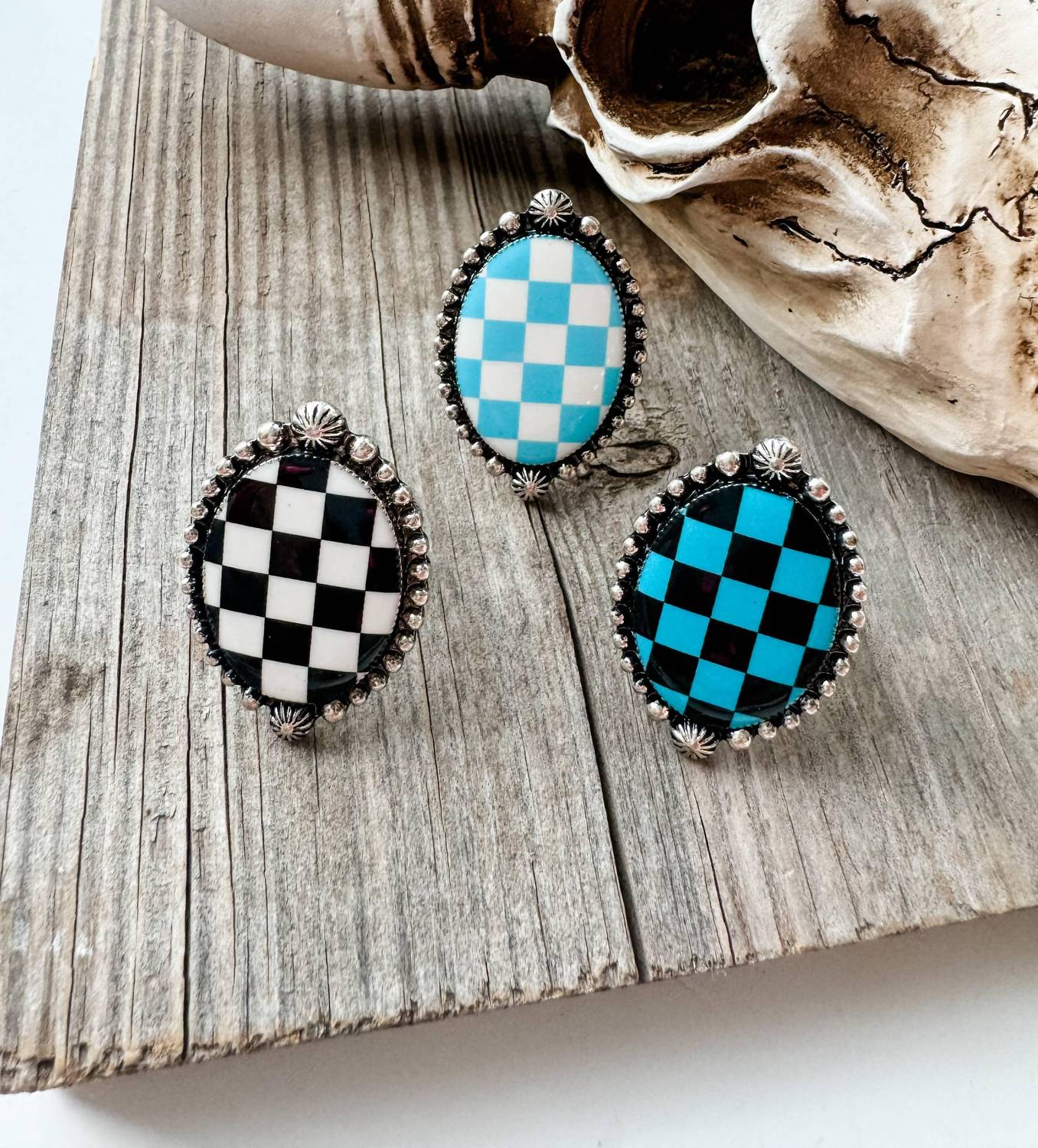 Boho Ranch Women's Checkered Oval Cuff Ring in black turquoise - women's jewelry - detail view