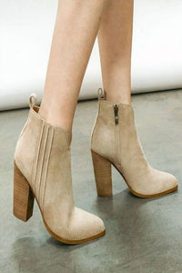 Ooh Fashion - Women's Strolling Along Booties