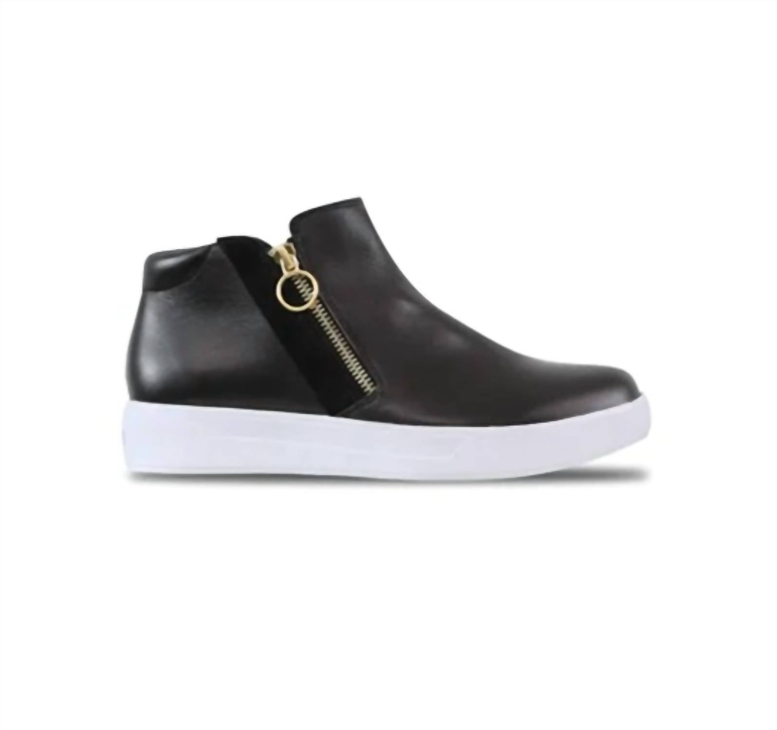 Munro - Women's Viera Mid Sneaker