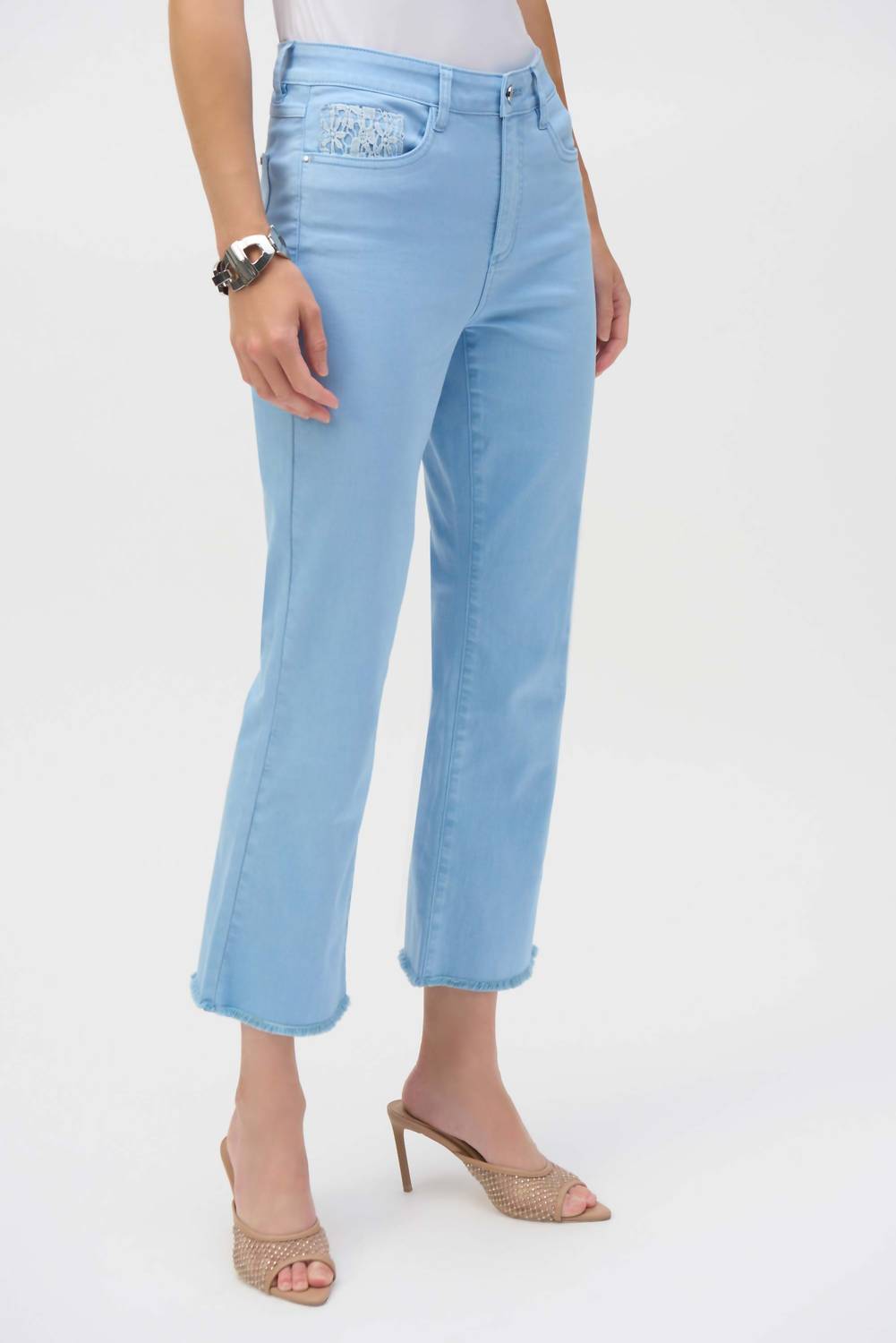 Joseph Ribkoff - Stretch Flare Crop Jeans With Frayed Hem