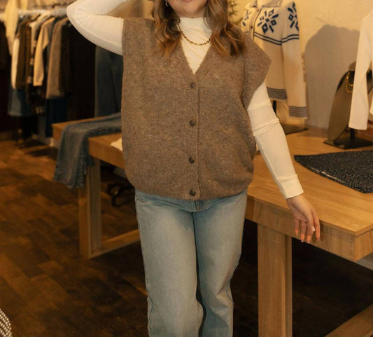 Sunday Edition - Kaycie Button Sweater Top