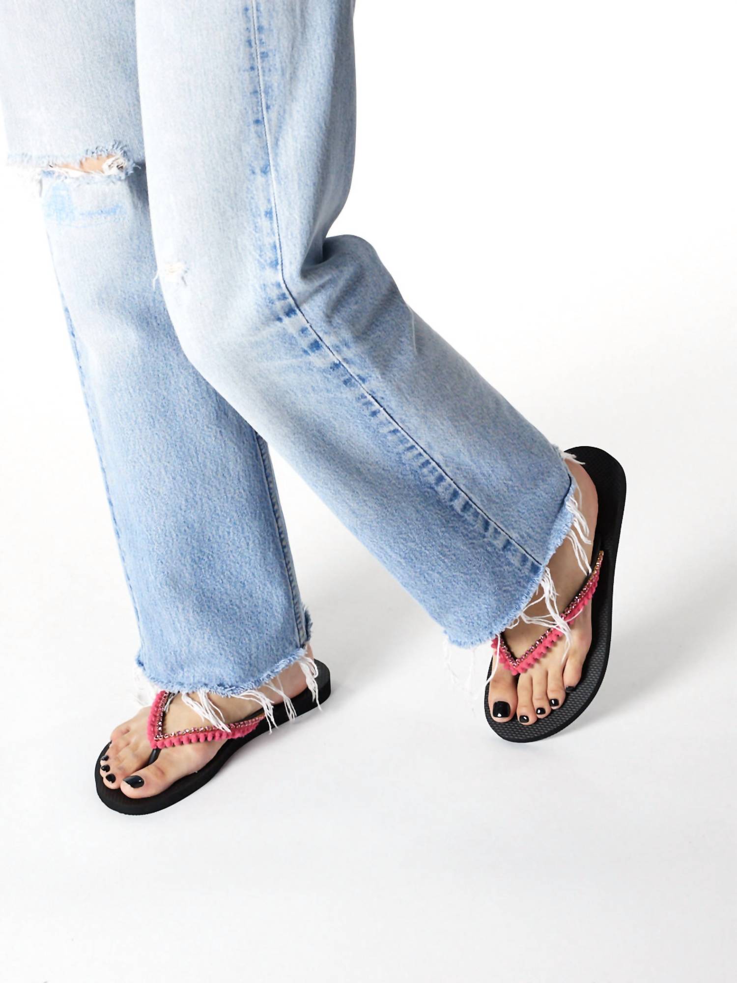 Mystique - Pom Pom Sandal