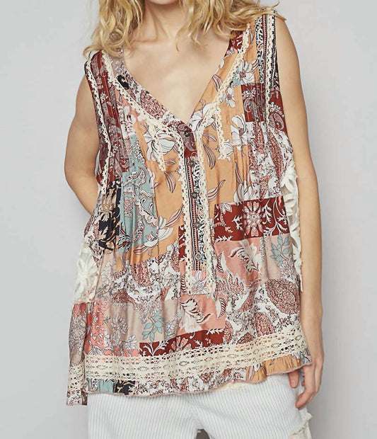 Pol - V-neck Floral Lace Top