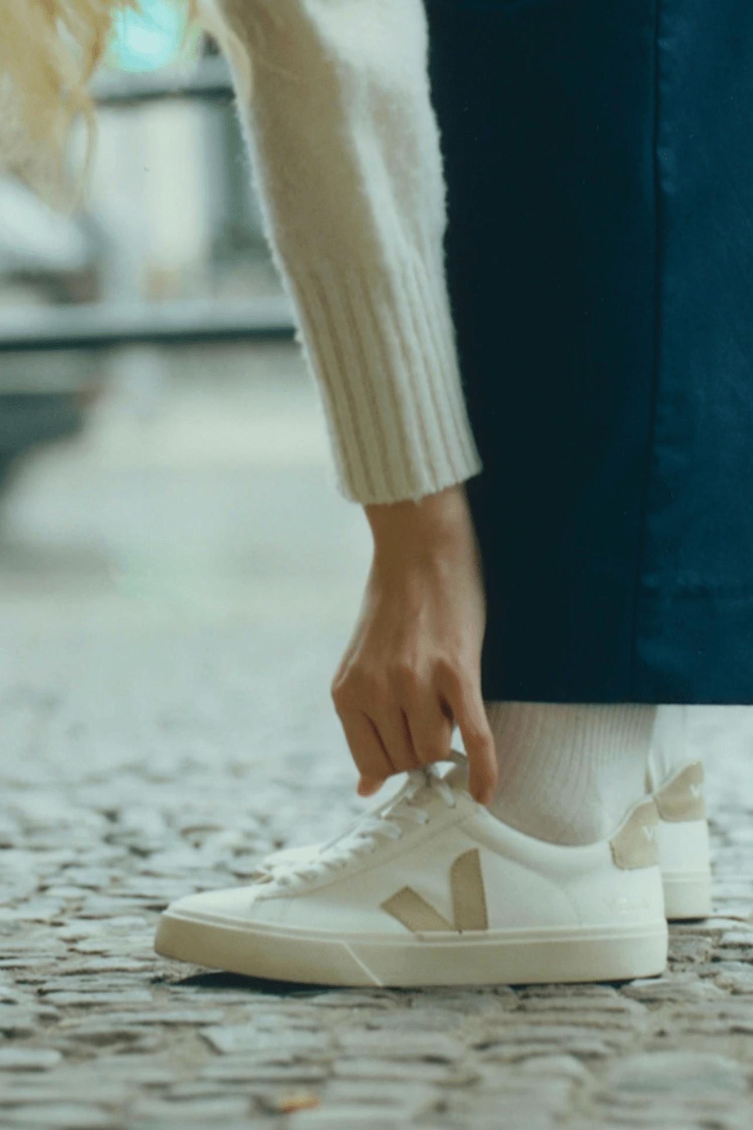 Veja - Women's Campo Leather Sneakers