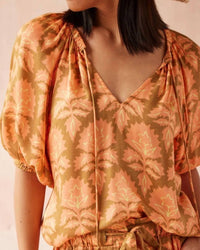 Omika - Isla Elastic Sleeve Blouse