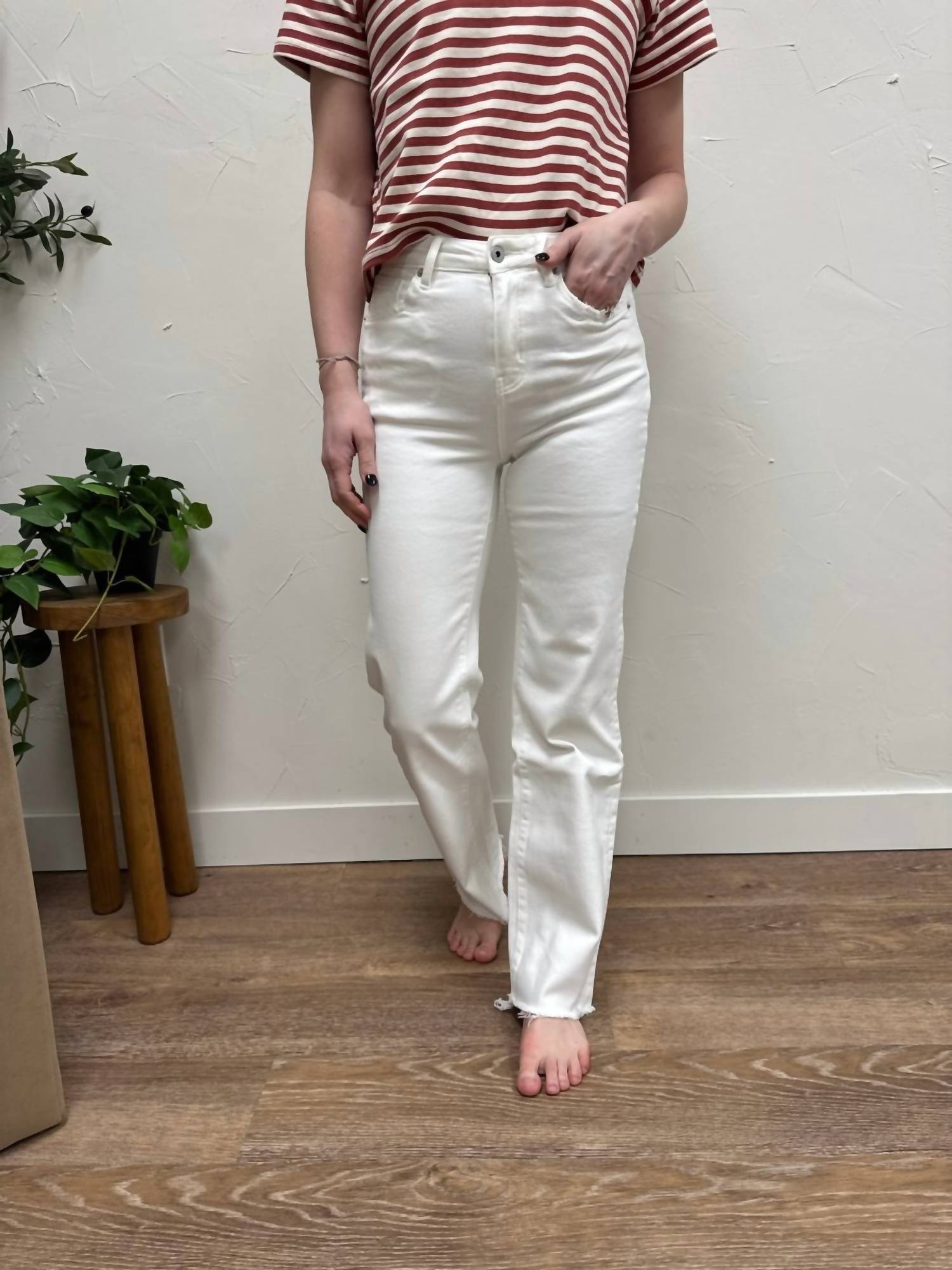 Mica Denim - High Rise Wide Leg Jeans With Raw Hem