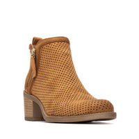 Xti Women's Ankle Boots in camel 1 - women's shoe - detail view