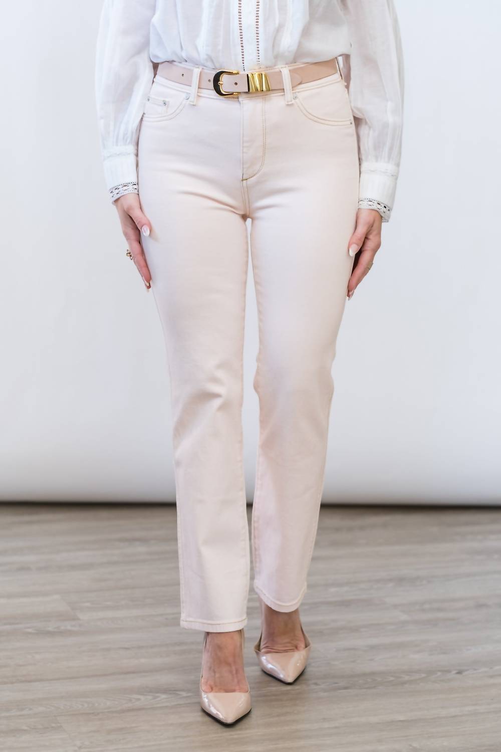 DL1961 - Women's Mara Straight Mid Rise Ankle Jean in ballet - women's jeans