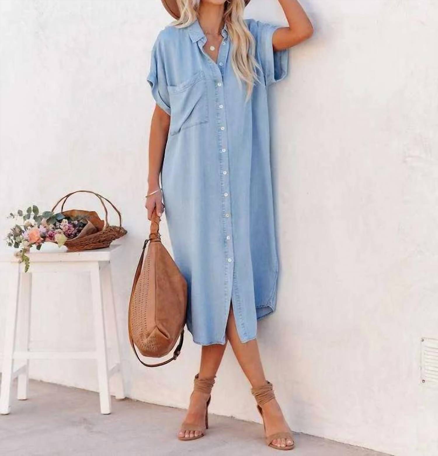 Bohocache - Short Sleeve Loose Panel Slit Shirt Midi Dress