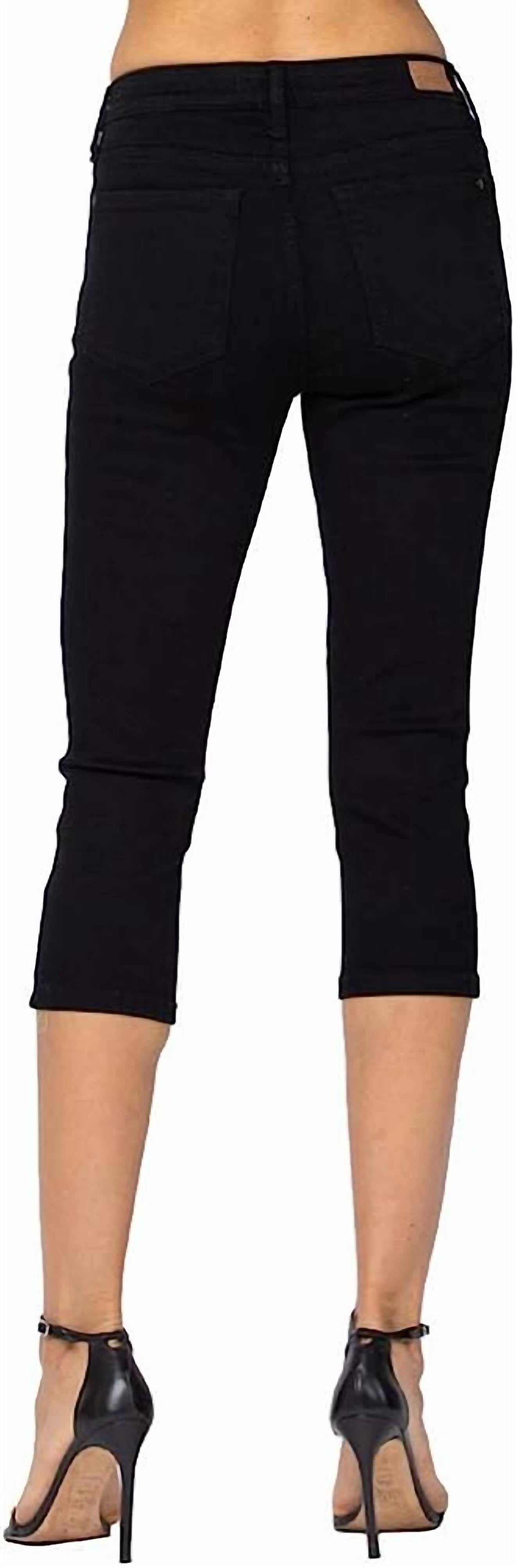Judy Blue - Favorite little pair of Black Capri Jeans