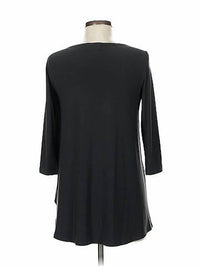 Sympli - Women's Slant Keyhole 3/4 Sleeve Top
