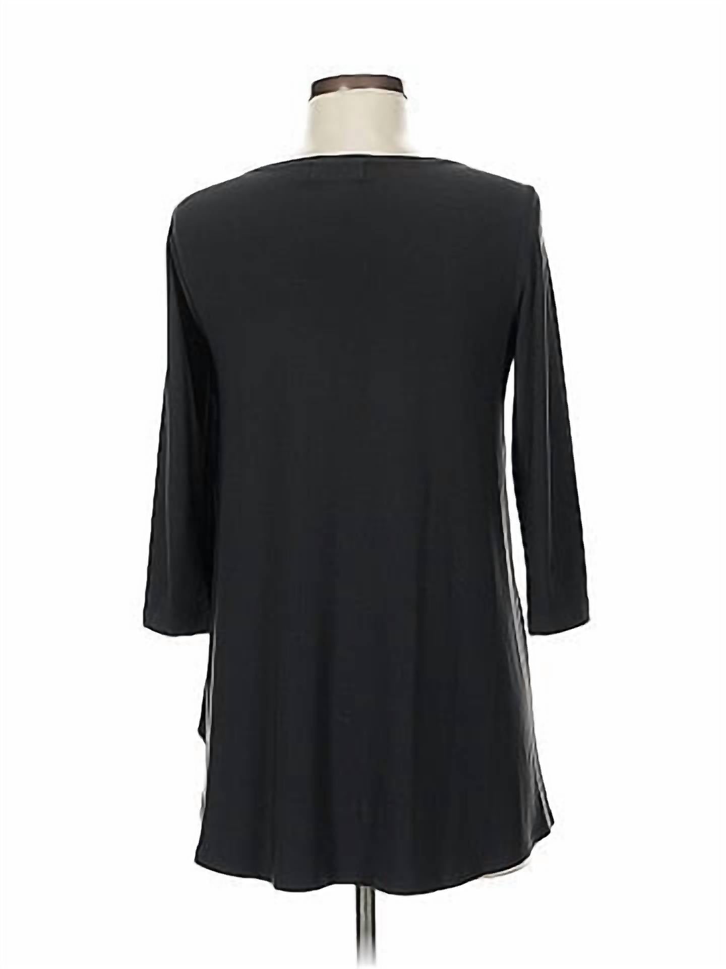 Sympli - Women's Slant Keyhole 3/4 Sleeve Top