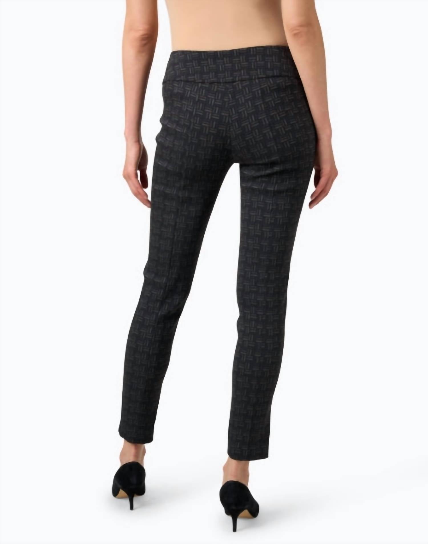Elliott Lauren - Logomania Pull On Ankle Pant