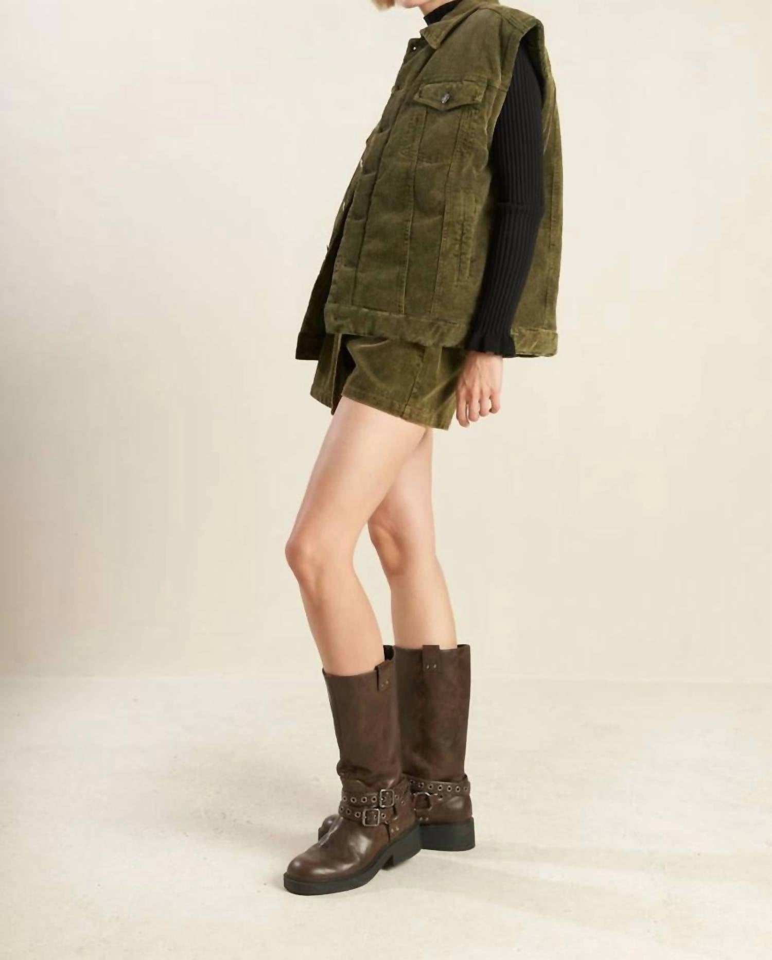 Flying Tomato - Corduroy Button Down Vest