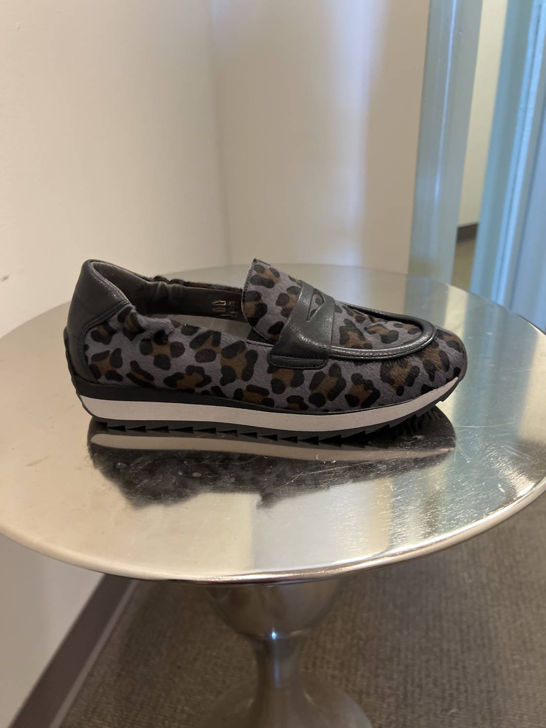 Softwaves - Women's Leo Leopard Shoes