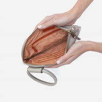 Hobo - Women's Sable Clutch