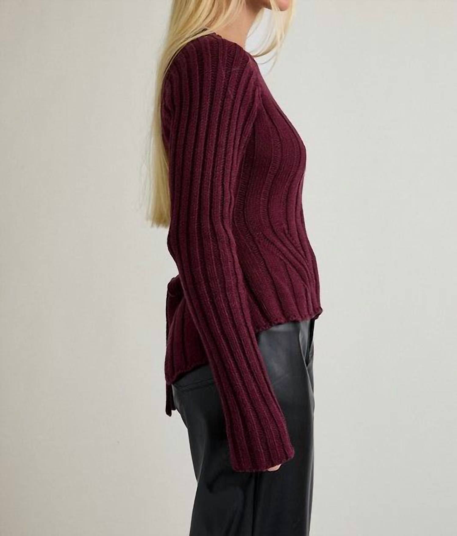 Le Lis - Tie Back Knit Sweater