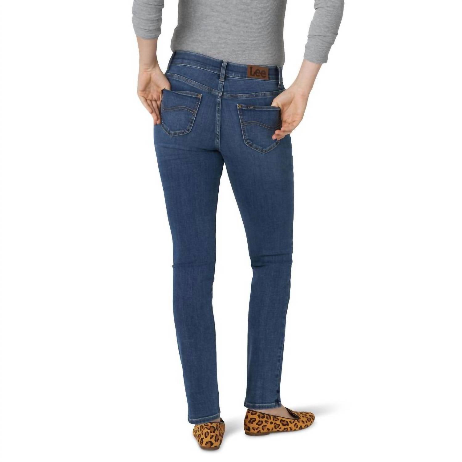 Lee Jeans - Women's Flex Motion Seattle Mid-rise Missy Straigh Leg Jeans