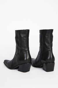 Intentionally Blank - Women's Mattie Heeled Boot