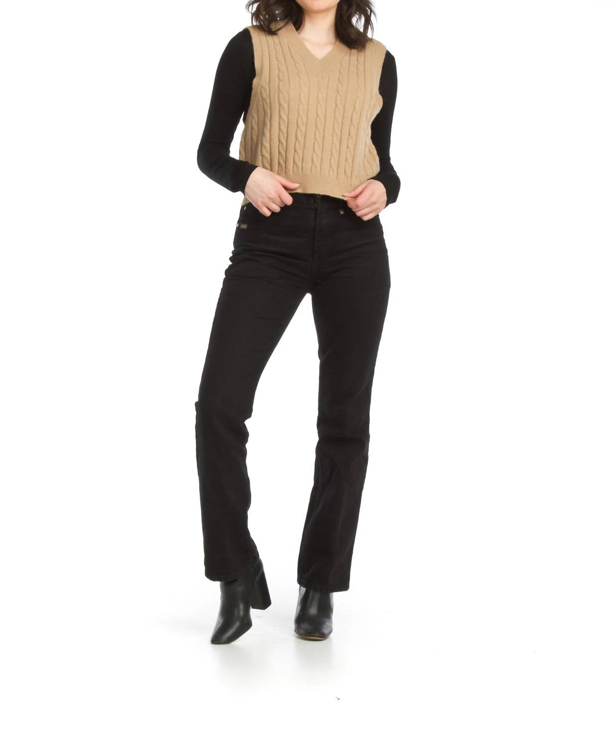 Papillon - Cable Knit Vest