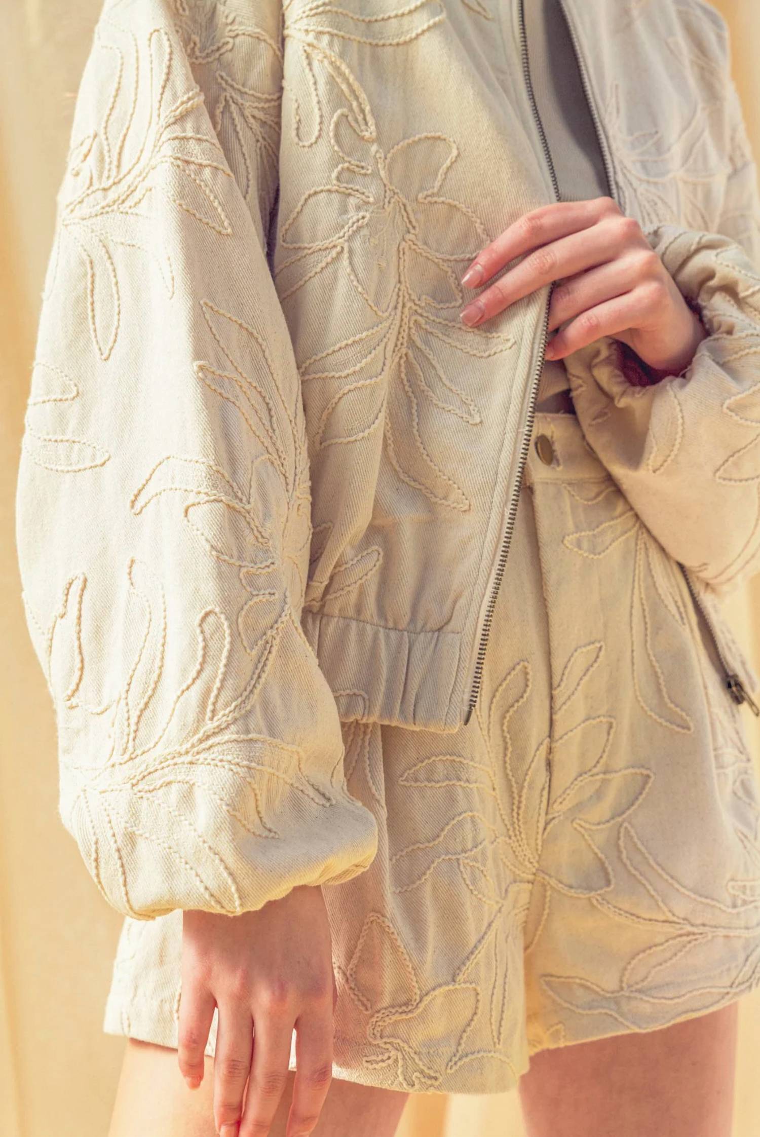 Miou Muse - Floral Jacquard Zip Up Jacket