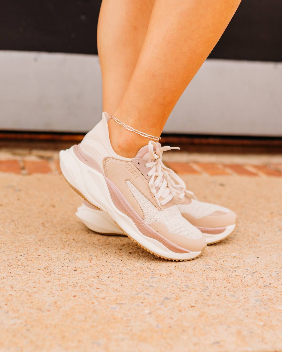 Clarks - Women's Pace Combination Sneaker