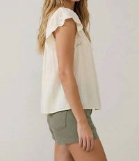 Doe And Rae - Embroidery Scalloped Detail Top