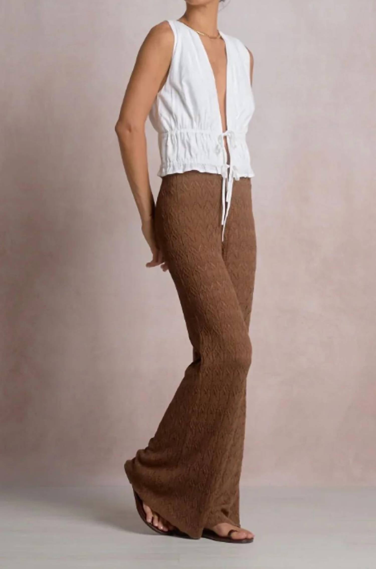 Elan - Women's Sleeveless Fly Away Top