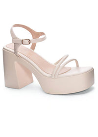 CHINESE LAUNDRY Women's Avianna Platform Sandal in cream - women's heels