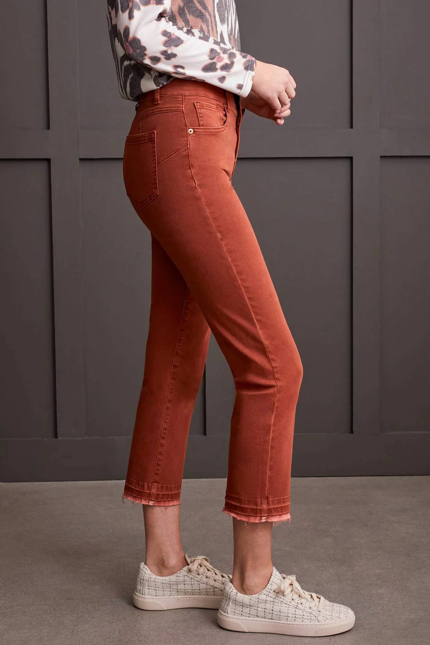 Tribal - Hugging Micro Flare Crop Pants