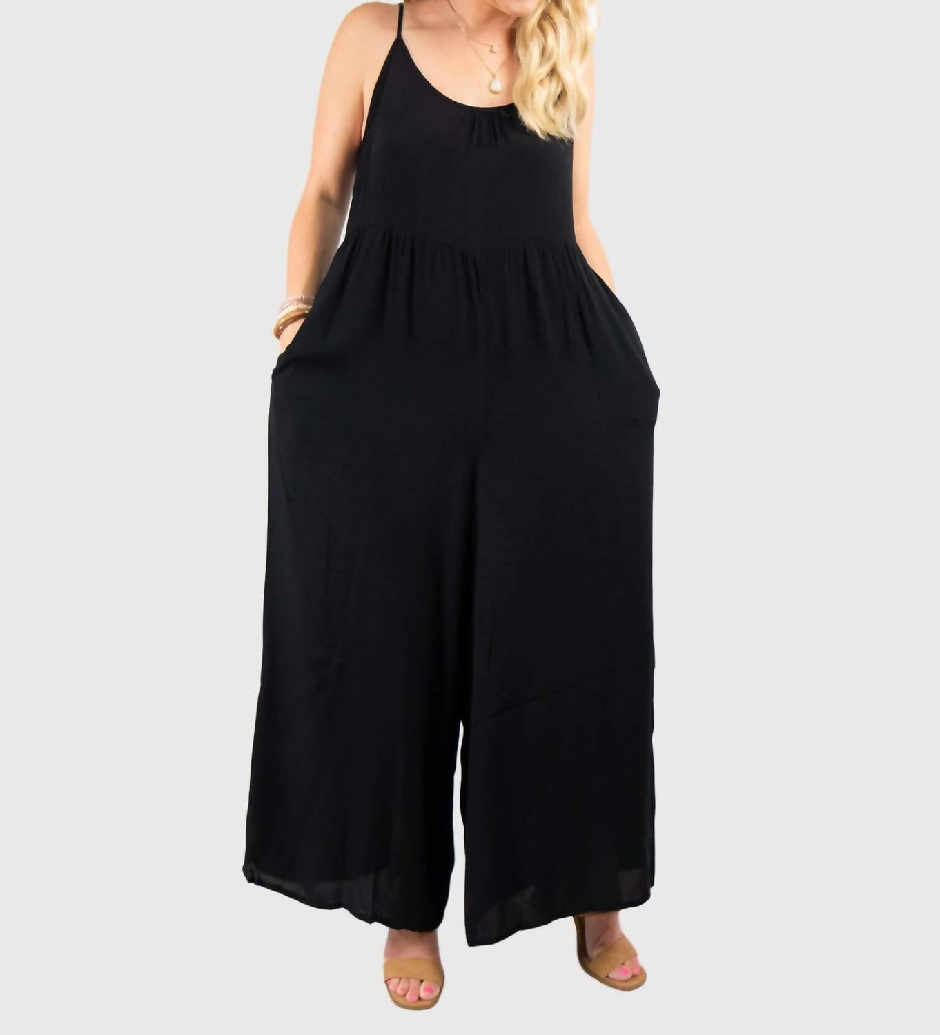 mittoshop Classy Wide Leg Jumpsuit in black - women's pants - detail view