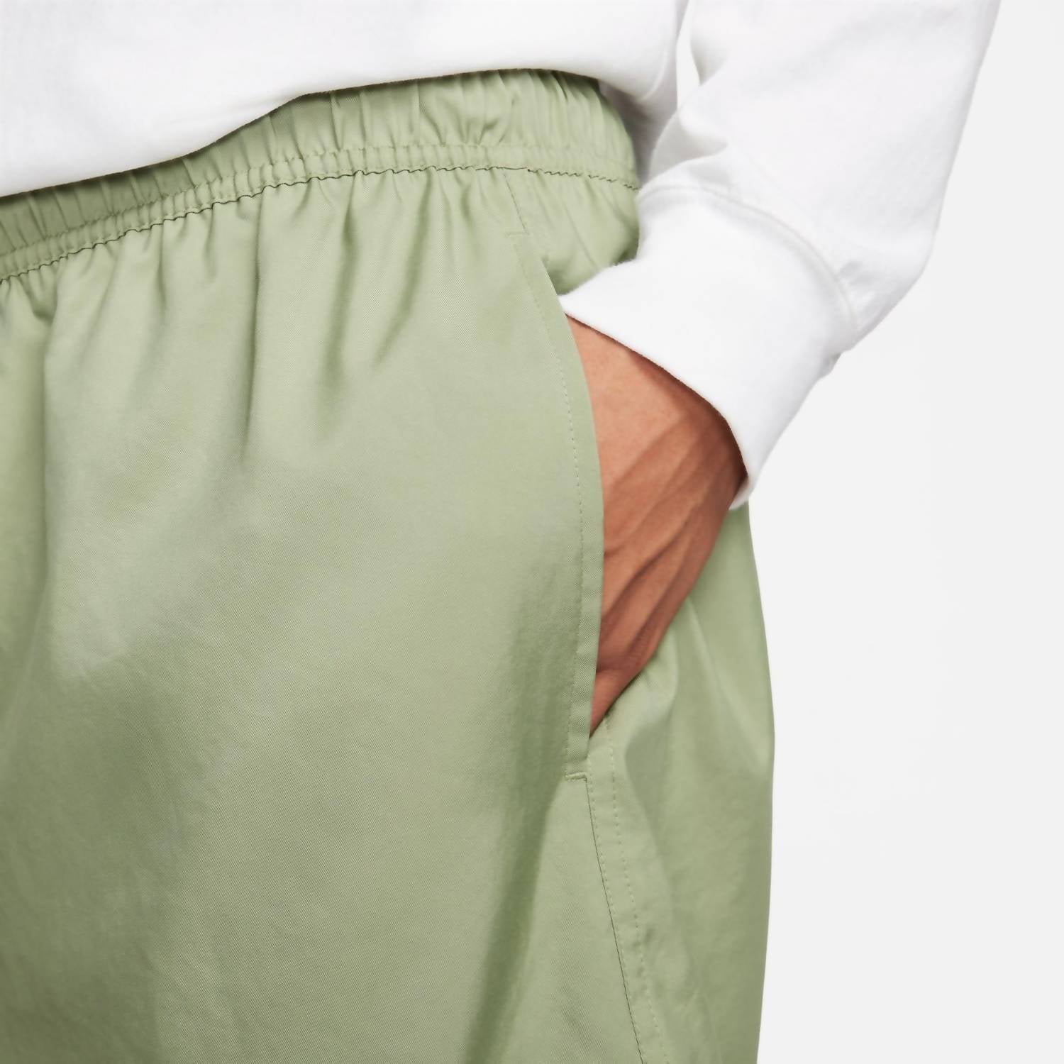Nike - Club Woven Flow Shorts