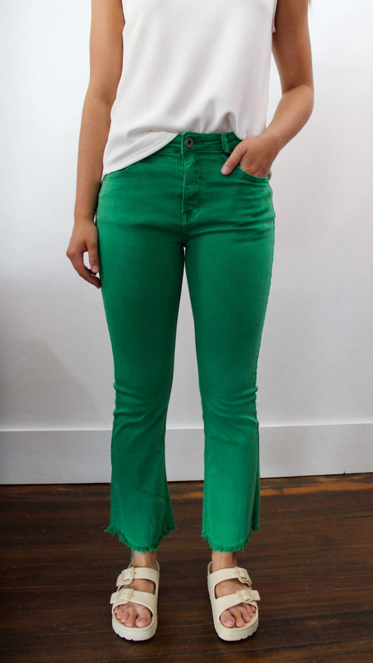 Q2 - Lakelynn Raw Hem Jeans