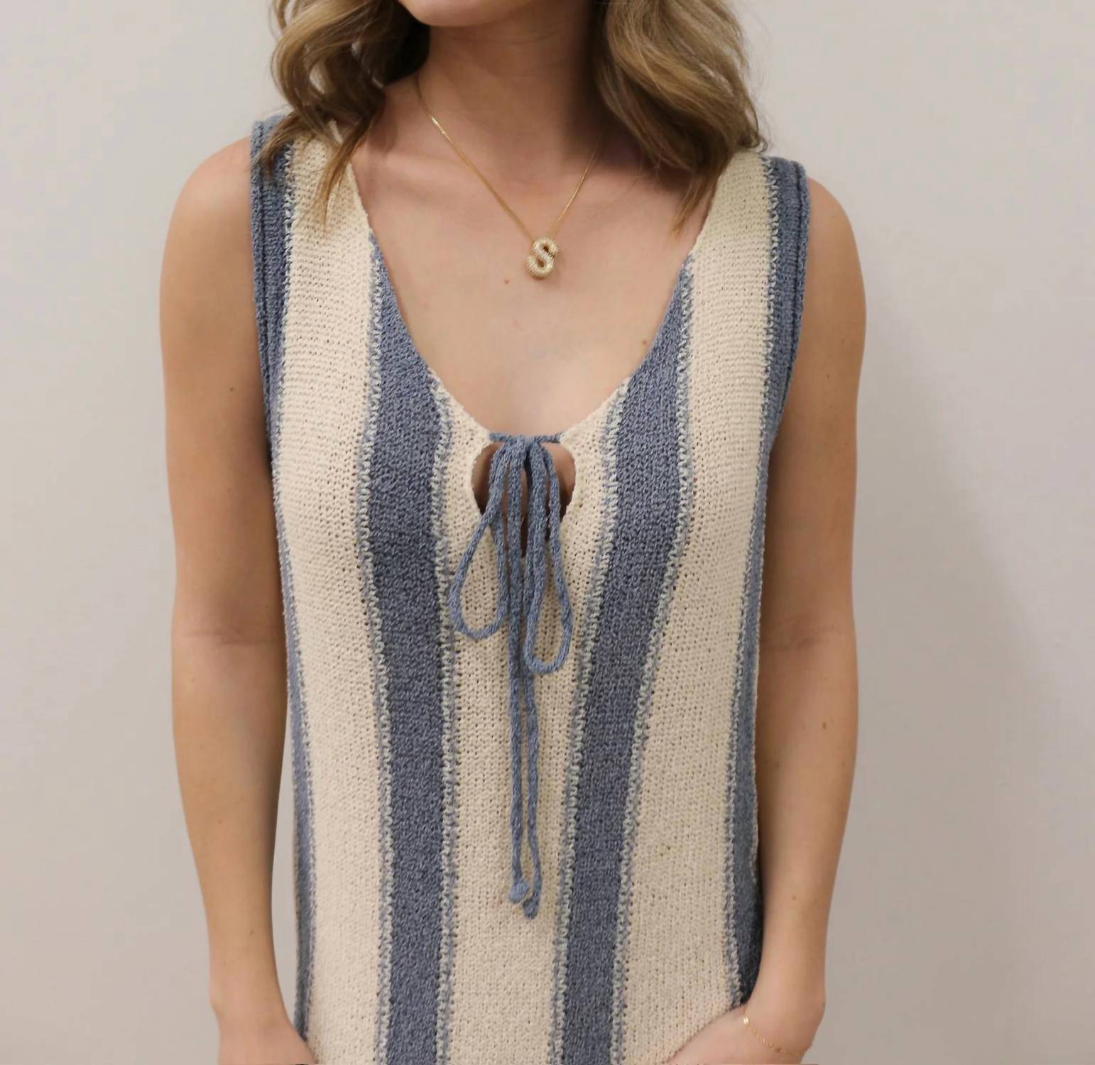 Mustard Seed - Knit Deep V-neck Tie Front Midi Dress