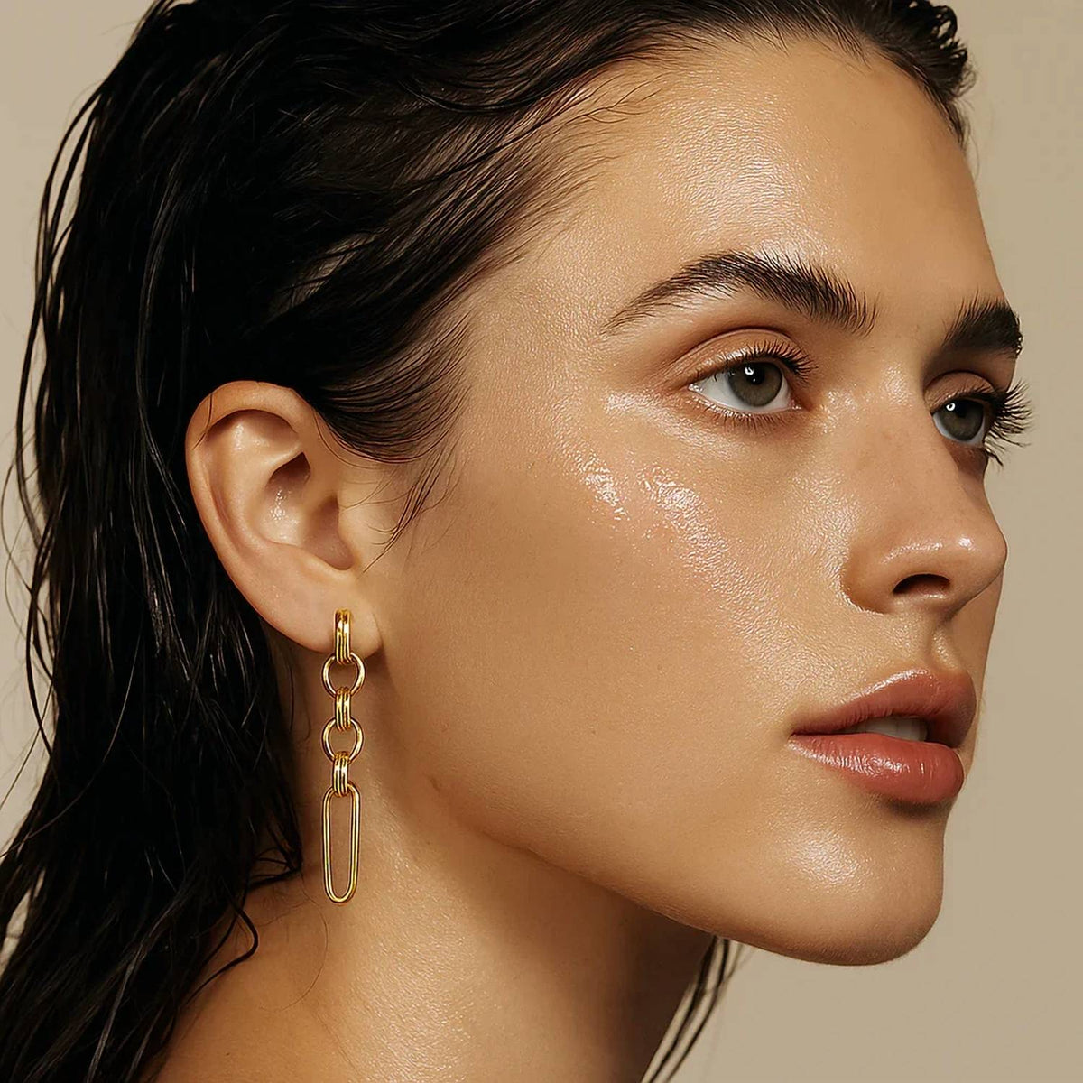 Ellie Vail - Women's Antonia Asymmetrical Drop Chain Earring