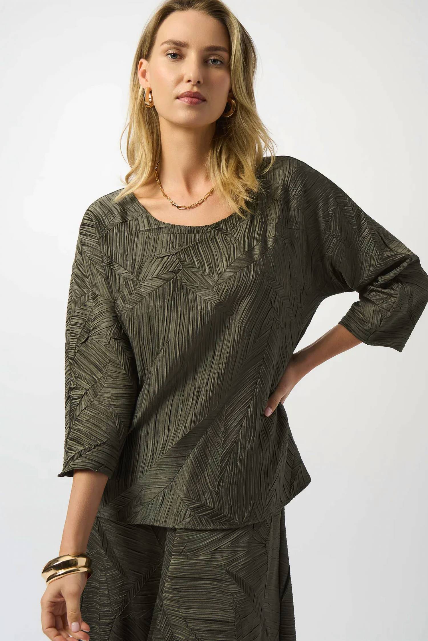 Joseph Ribkoff - Pleated Scoop Neckline Sleeves Boxy Top