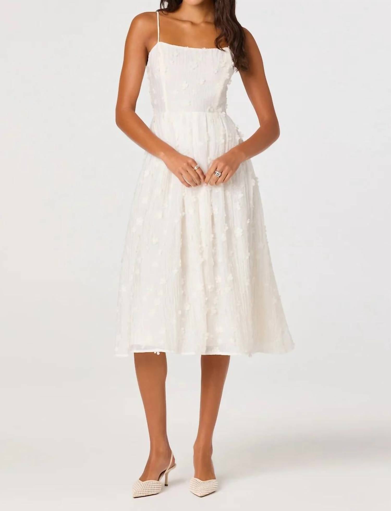 Astr - Avani 3d Floral Midi Dress